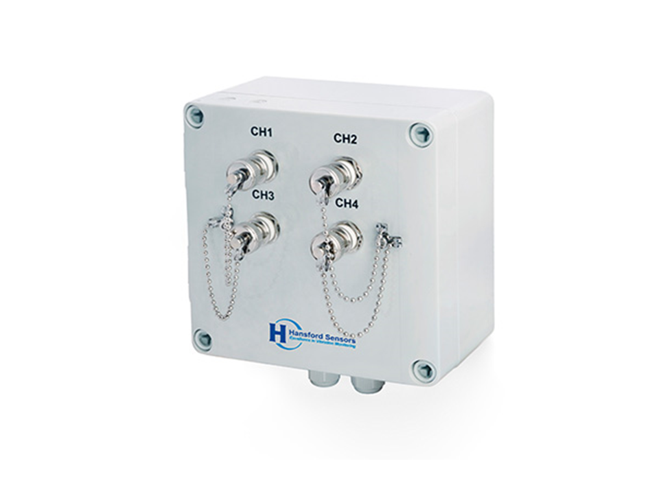 Caja de bajo costo BNC policarbonato 2 canales. CST-HS-BE002